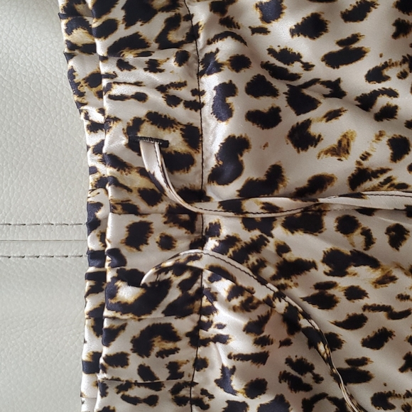 INC International Concepts Intimates Cheetah 🐆 Pajama Night ware - Picture 14 of 14